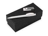 Подарочный набор Uma Memory с ручкой и флешкой, цена: 869.87 руб.