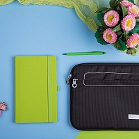 Набор подарочный LEVEL UP: бизнес-блокнот, ручка, чехол для планшета, цена: 699 руб.